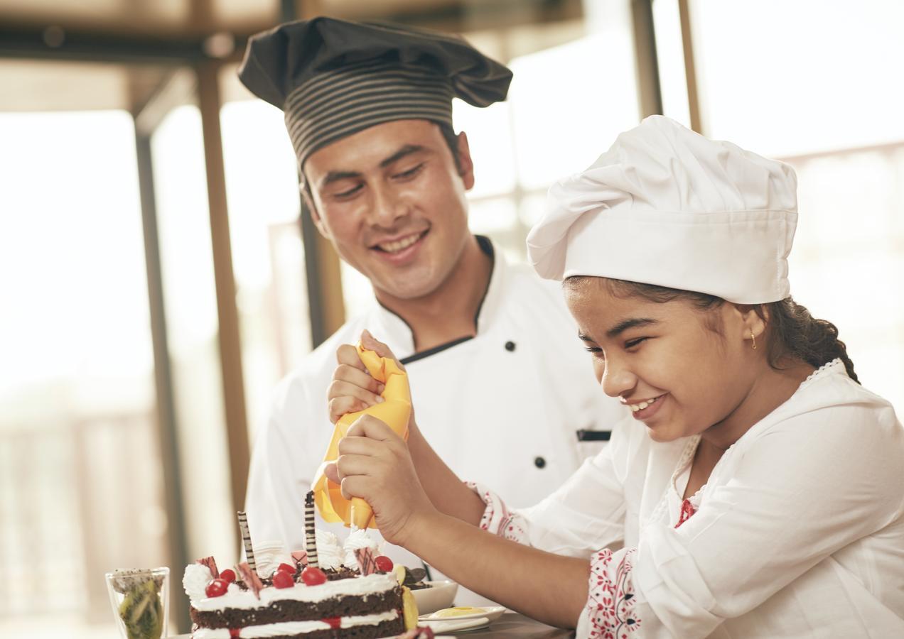 Hotel Taj Swarna, Amritsar Exterior foto Chef training