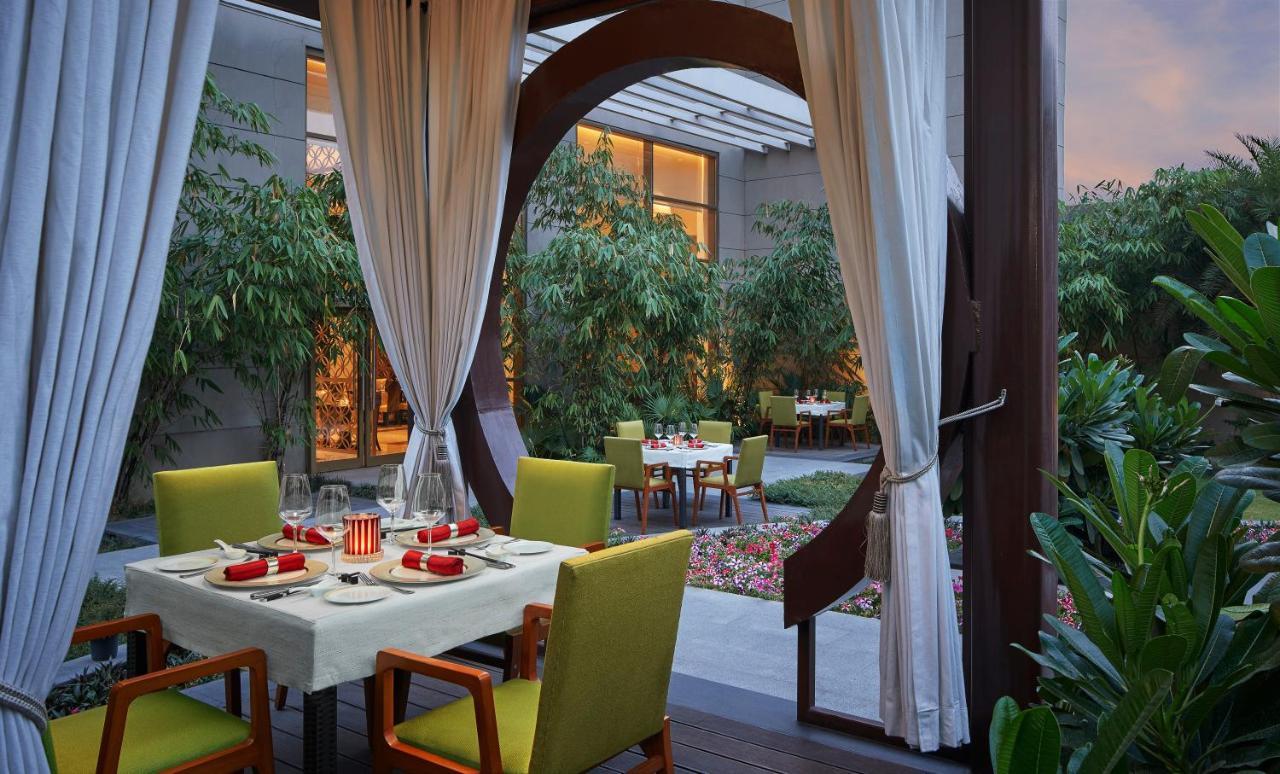 Hotel Taj Swarna, Amritsar Exterior foto The Park, New Delhi