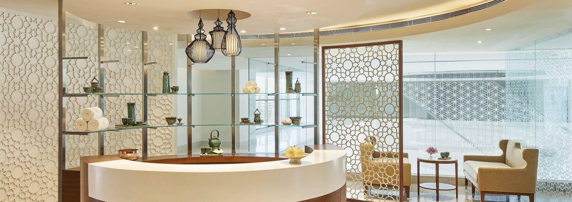 Hotel Taj Swarna, Amritsar Exterior foto The spa at The Oberoi, Mumbai
