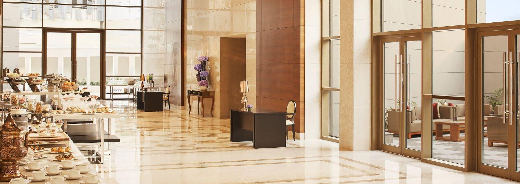 Hotel Taj Swarna, Amritsar Exterior foto Lobby